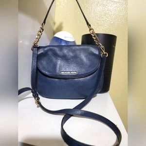 MICHAEL KORS Bedford Tassle Convertible Medium Shoulder Bag - Navy